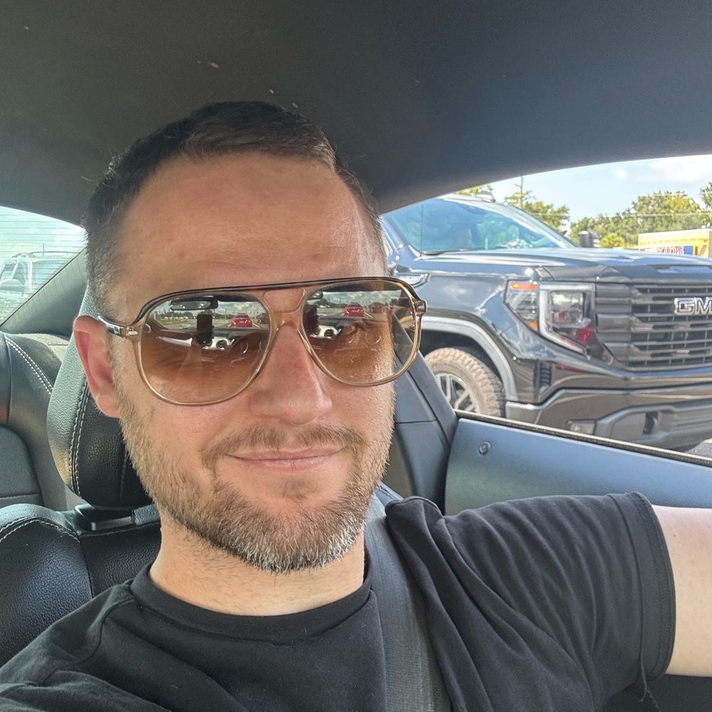 Meet your Posher, Dylan